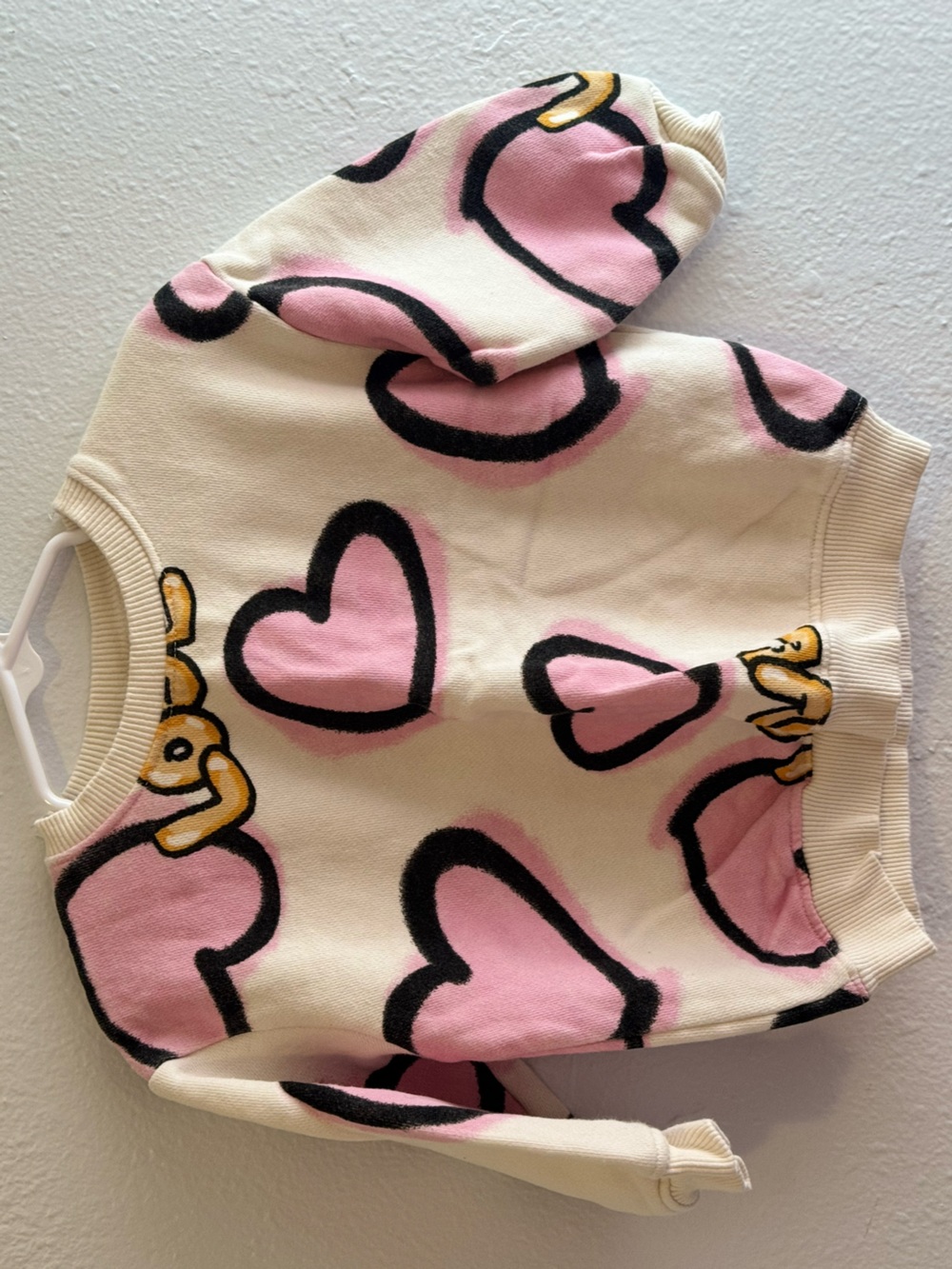 Zara Cream Sweater with Pink Heart Motif and Black Outlines